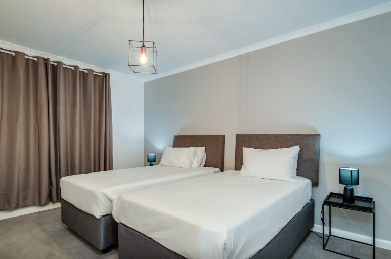 To Let 3 Bedroom Property for Rent in Green Point Western Cape